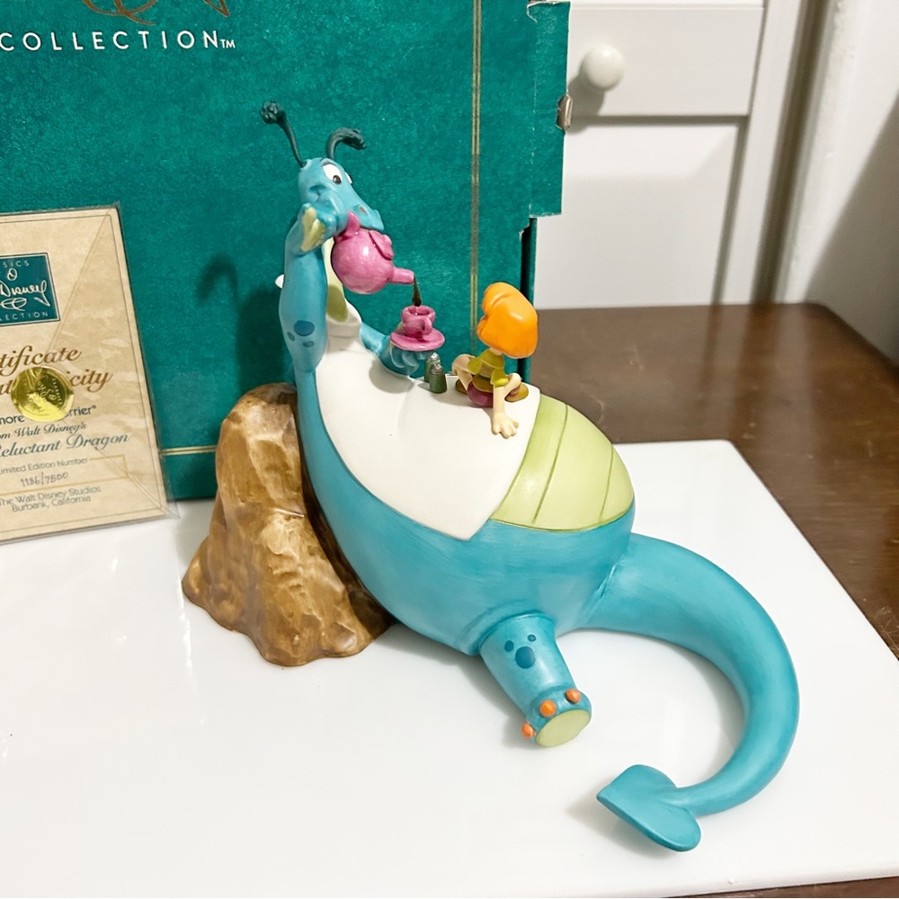 WDCC Reluctant Dragon The More The Merrier Figurine In Box & COA Disney Classics - Picture 4 of 7